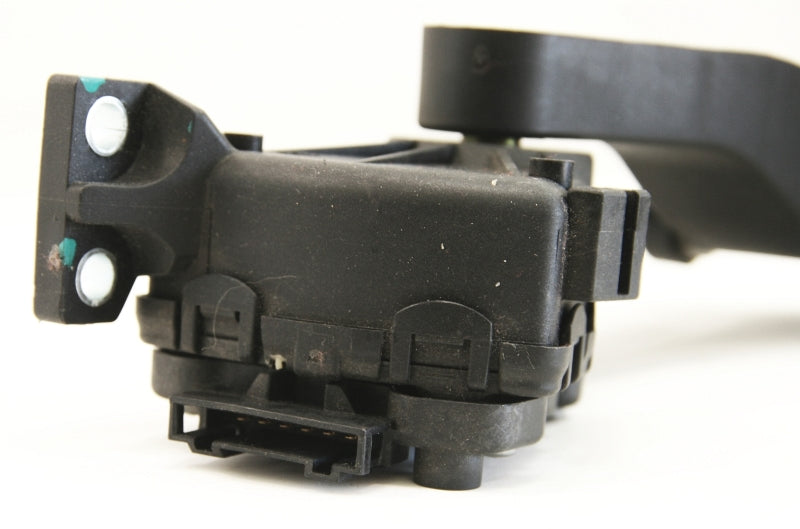 Accelerator Gas Pedal Automatic AT 02-05 VW Jetta Golf GTI MK4 - 1J1 723 503 AE