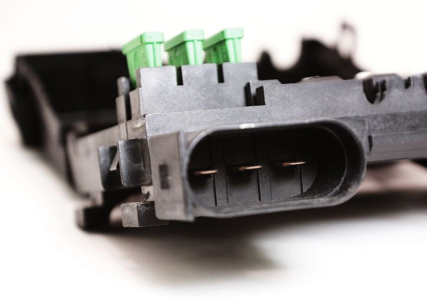 Battery Fuse Distribution Box 99-05 VW Jetta Golf GTI MK4 Beetle 1J0 937 550 AC