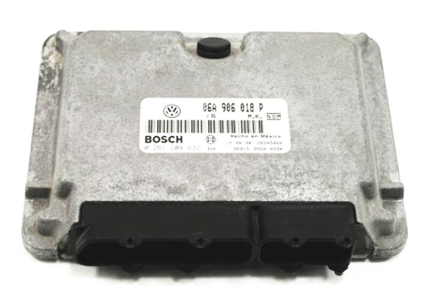 ECU ECM Engine Computer 99 VW Beetle - 2.0 AEG - Genuine - 06A 906 018 P