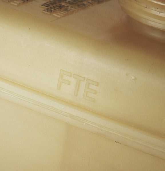 Brake Master Cylinder Fluid Reservoir Tank 99-05 VW Jetta Golf GTI MK4 Beetle