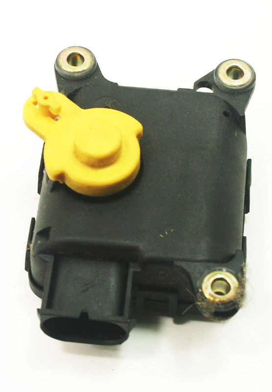 HVAC AC Heater Box Defrost Flap Motor Audi TT MK1 - 8D2 820 511 C