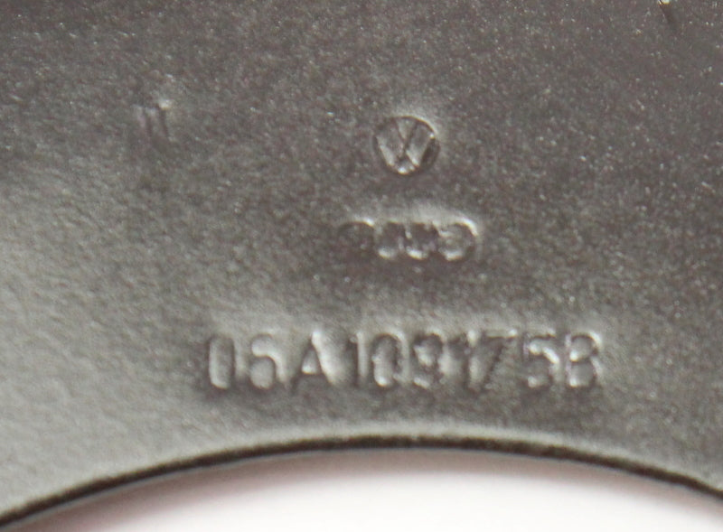 Lower Timing Belt Cover VW Jetta Golf Mk4 Beetle Passat TT A4 B6 - 06A 109 175 B