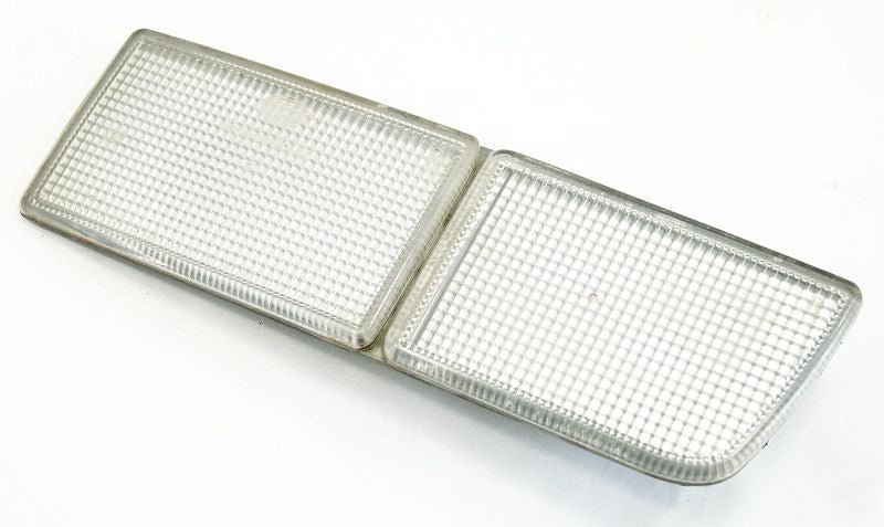 RH Bumper Dummy Lens 93-99 VW Jetta Golf GTI Cabrio MK3 - 1HM 941 778 Genuine