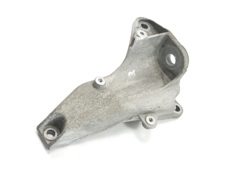 RH Auto Transmission Mount Bracket Audi A4 B6 A6 C5 VW Passat B5 8D0 399 114 AJ