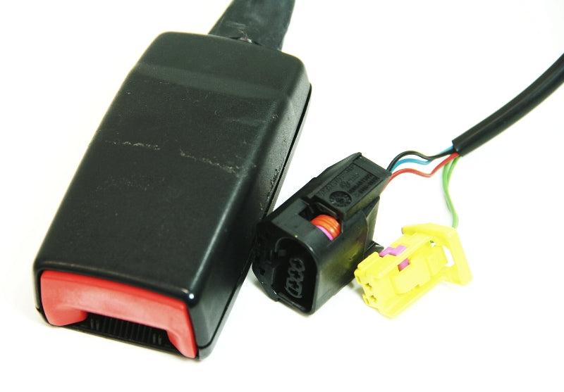 RH Front Seat Belt Seatbelt Receiver VW Jetta Rabbit MK5 Passat B6 1K3 857 756 L
