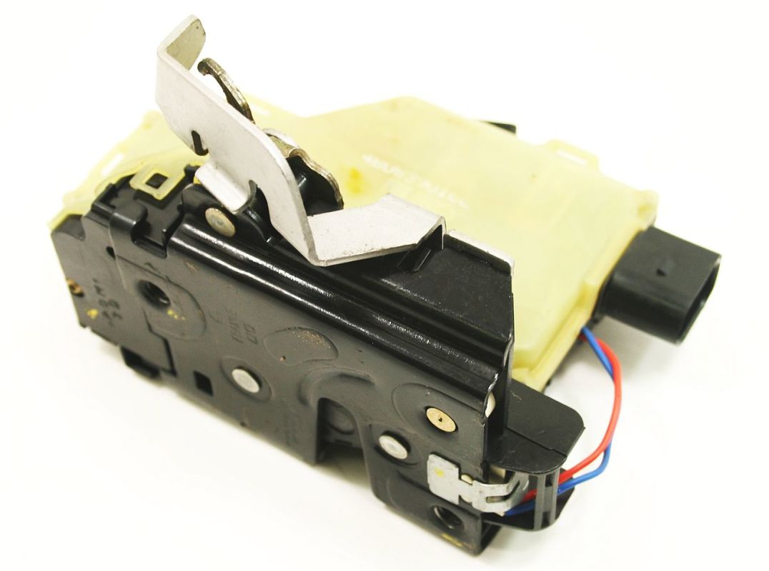 RH Rear Door Latch 02-05 Audi A4 S4 B6 - 8E0 839 016 D