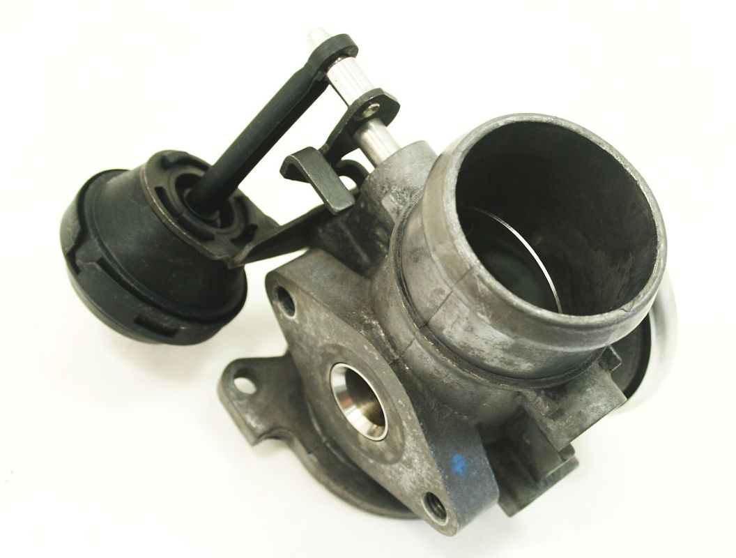 Genuine EGR Valve 00-03 VW Jetta Golf MK4 Beetle 1.9 ALH TDI - 038 129 637