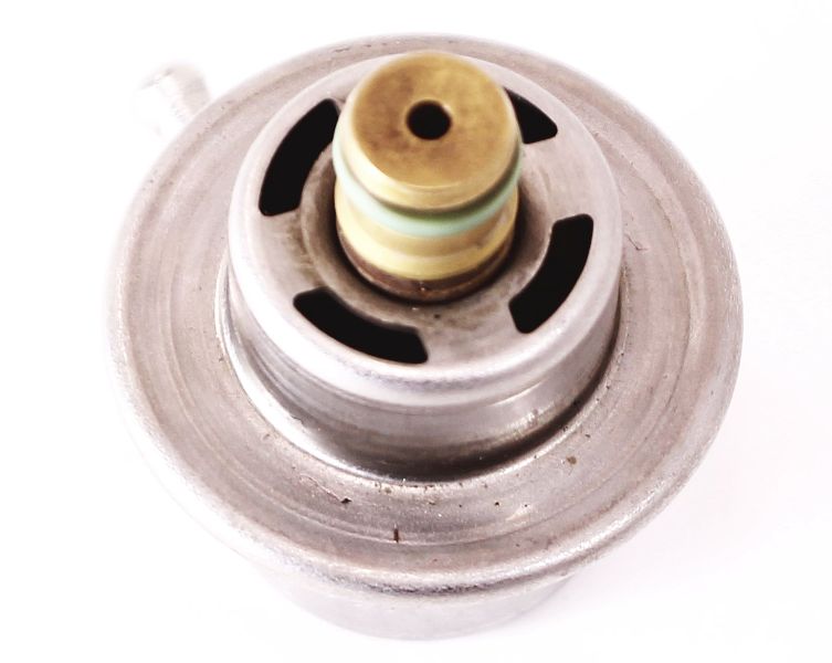 Fuel Pressure Regulator VW Jetta Golf Passat Beetle Audi A4 A6 - 078 133 534 C