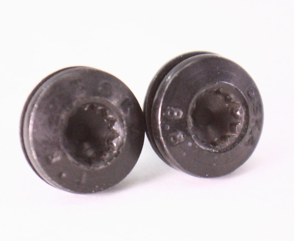 2x Door Latch Bolts Screws VW Jetta Golf MK4 Beetle Passat B5 Audi A4 A6 Allroad