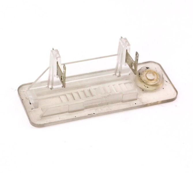 License Plate Light Lamp Lens Cover 98-01 Audi A6 C5 Wagon - Clear - Genuine