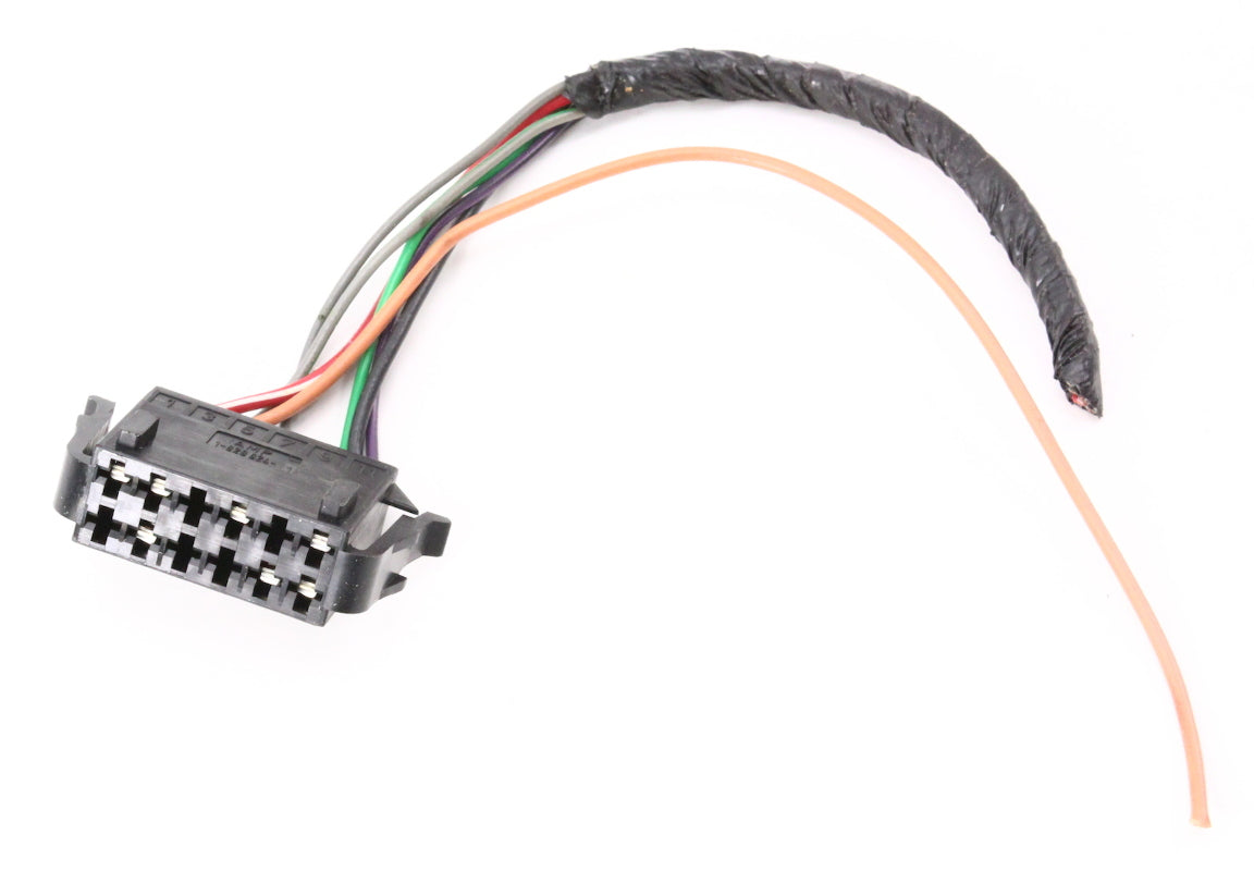 Central Locking Vacuum Pump Wiring Plug Pigtail 00-02 VW Cabrio MK3.5 - Genuine