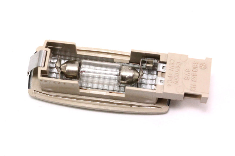 Visor Light 98-01 VW Passat B5 Beetle Jetta Golf GTI Mk4 - 3B0 947 113