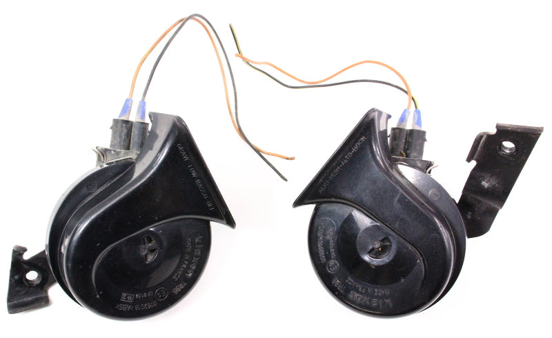 Klaxon High & Low Tone Horn Set 99-05 VW Jetta Golf GTI MK4 W/ Brackets & Wiring