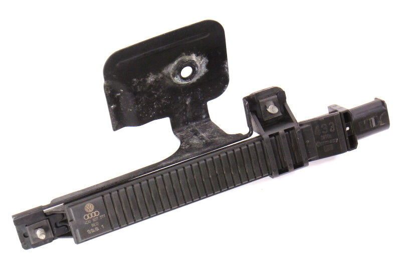 LH Front TPMS Antenna Sensor 04-06 VW Phaeton - 4D0 907 277