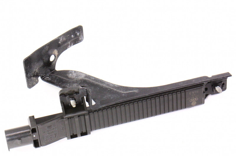 Rear TPMS Antenna Sensor & Bracket 04-06 VW Phaeton - Genuine - 4D0 907 277