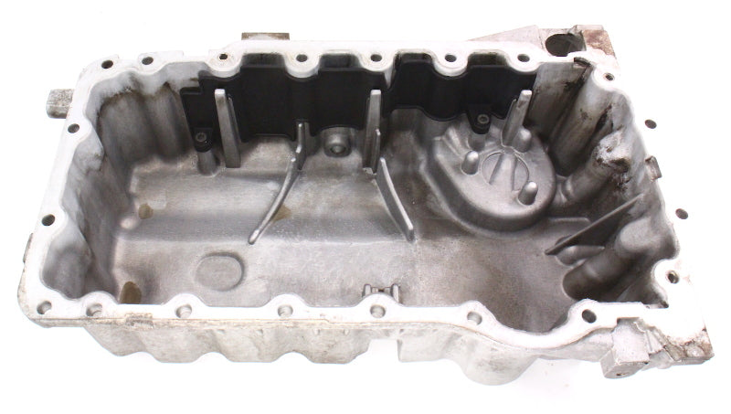 Engine Oilpan Oil Pan 2.0T BPY 05-08 VW Jetta GTI Passat Eos Mk5 - 06F 103 603 B