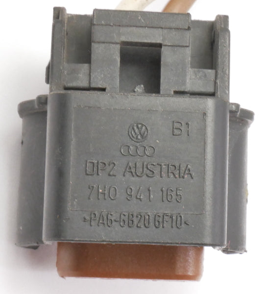 Fog Light Plug Pigtail Connector VW Jetta Golf GTI MK5 MK6 Passat B6 7H0 941 165