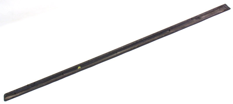 RH Front Door Molding Trim Rub Strip 98-01 VW Passat B5 LC9Z Black 3B0 853 516 A