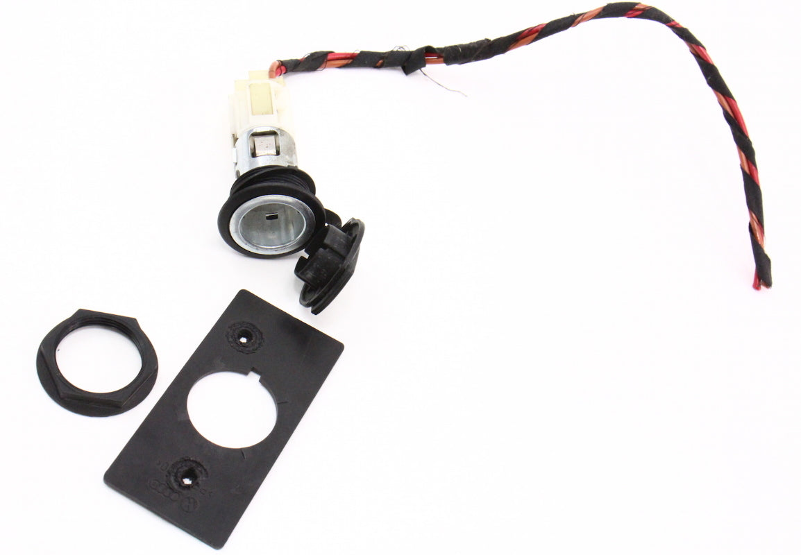 Trunk Power Outlet Socket With Plug & Mounting Plate 99-05 VW Jetta Golf GTI MK4