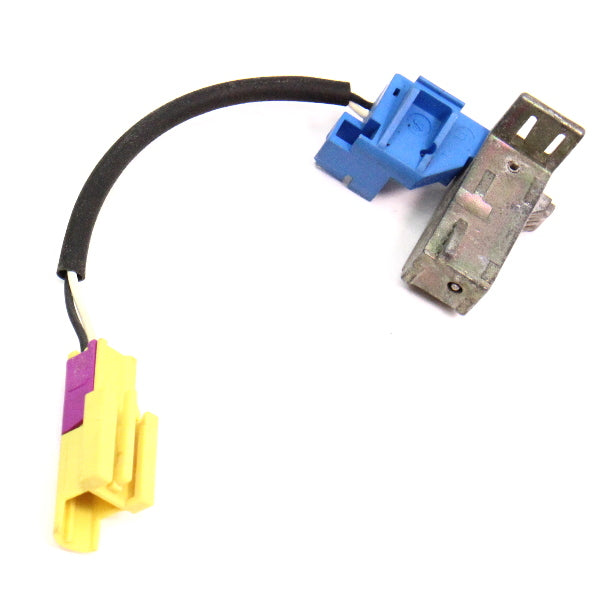 LH Driver SeatBelt Shoulder Belt Plug Connector 01-05 VW Beetle - 27213118