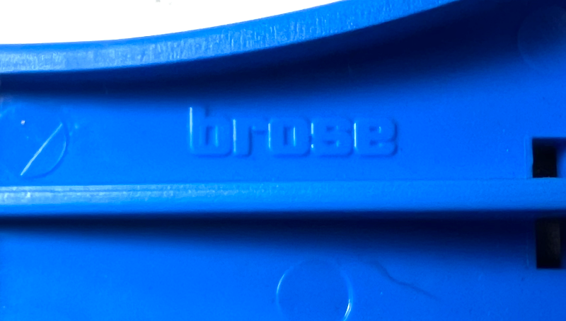 RH Rear Window Regulator Clip Guide Mount 99-05 VW Jetta Golf MK4 - Genuine