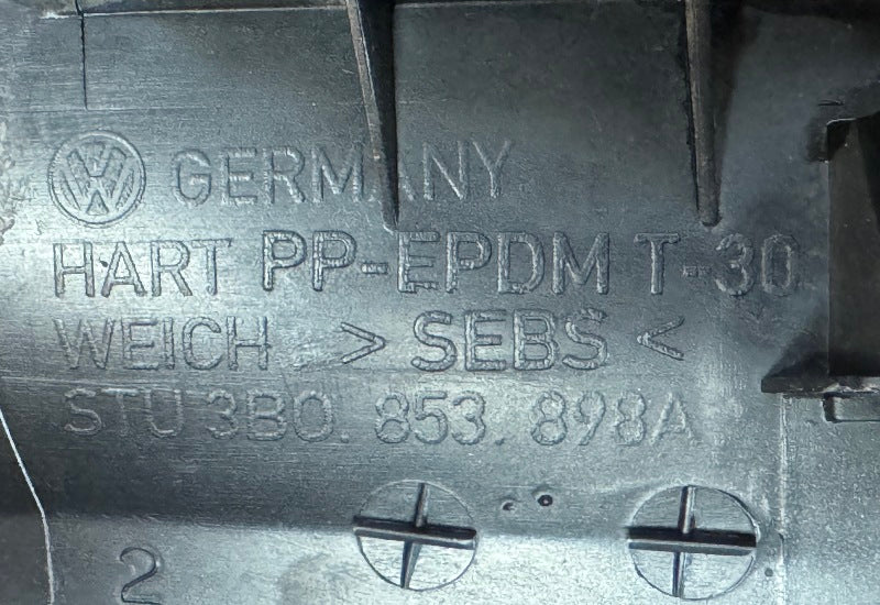 RH Rear Side Skirt End Cap 98-05 VW Passat B5 B5.5 ~ Genuine ~ 3B0 853 898 A