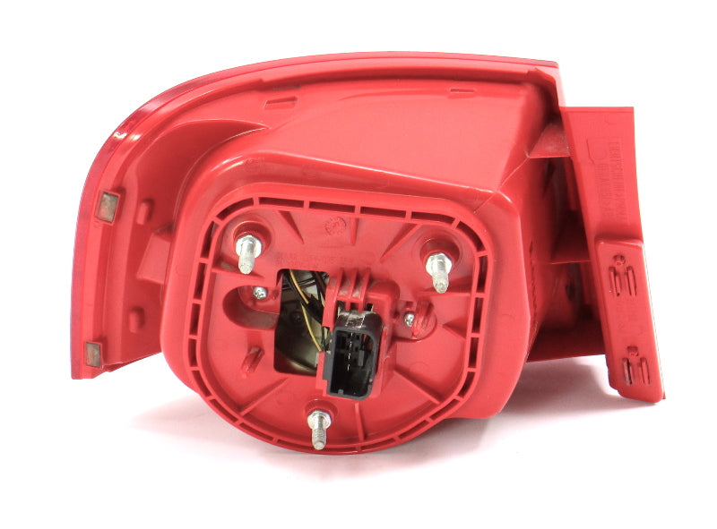 RH Outer Tail Light Lamp Taillight 06-08 VW Passat Sedan B6 - OE - 3C5 945 096 D