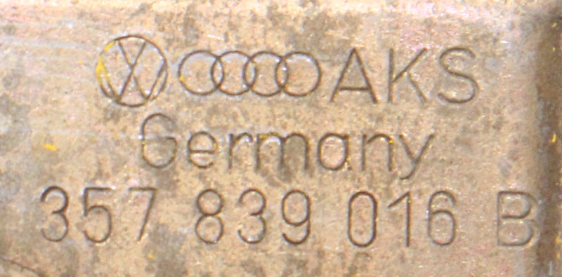 RH Rear Door Latch Actuator 90-94 VW Passat B3 - Genuine - 357 839 016 B