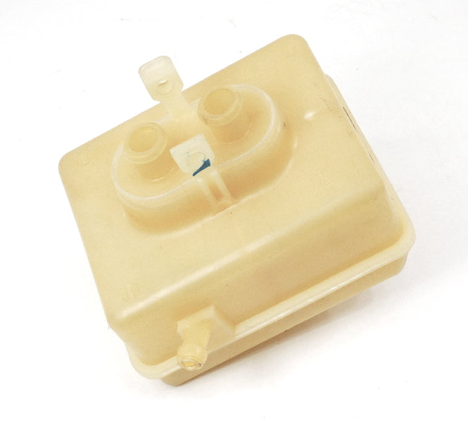 Brake Master Cylinder Fluid Reservoir Tank 99-05 VW Jetta Golf GTI MK4 Beetle MT