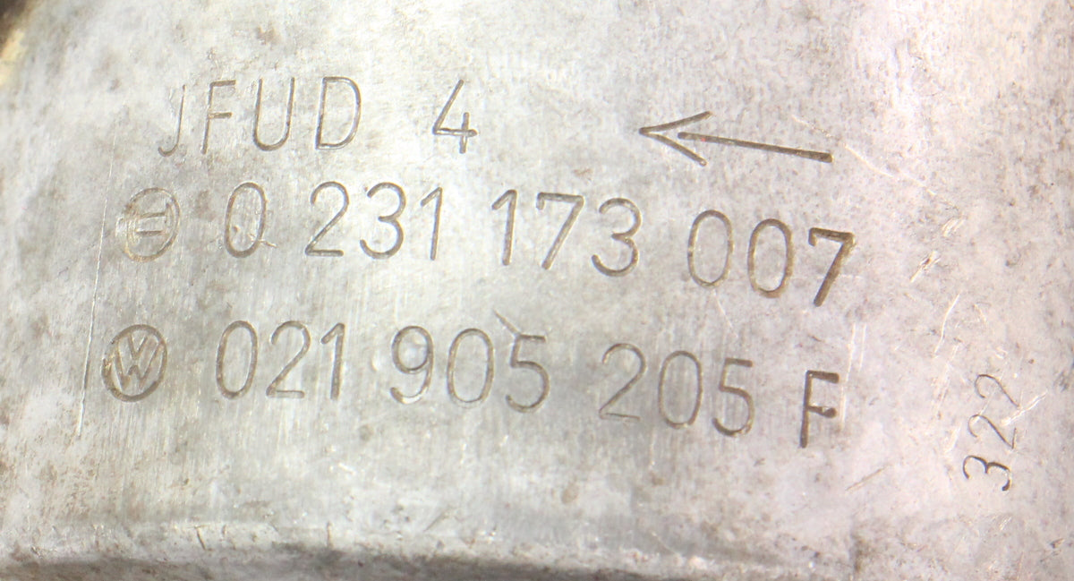 Ignition Distributor 1973 VW Bus 1700cc Auto Aircooled - Genuine - 021 905 205 F