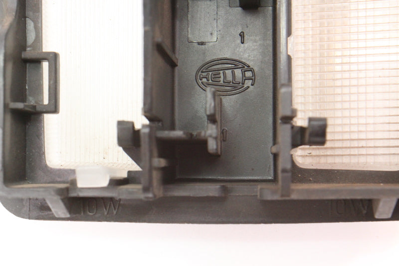 Interior Dome Map Light VW Dasher Quantum - Genuine - 321 947 105 B