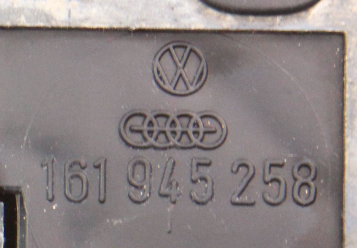 RH Taillight Tail Light Lamp Bulb Holder Tray 80-84 VW Jetta Mk1 - 161 945 258