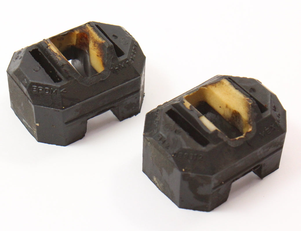 Upper Radiator Mount Bushings 93-99 VW Jetta Golf Cabrio MK3 - 1HM 121 267 F