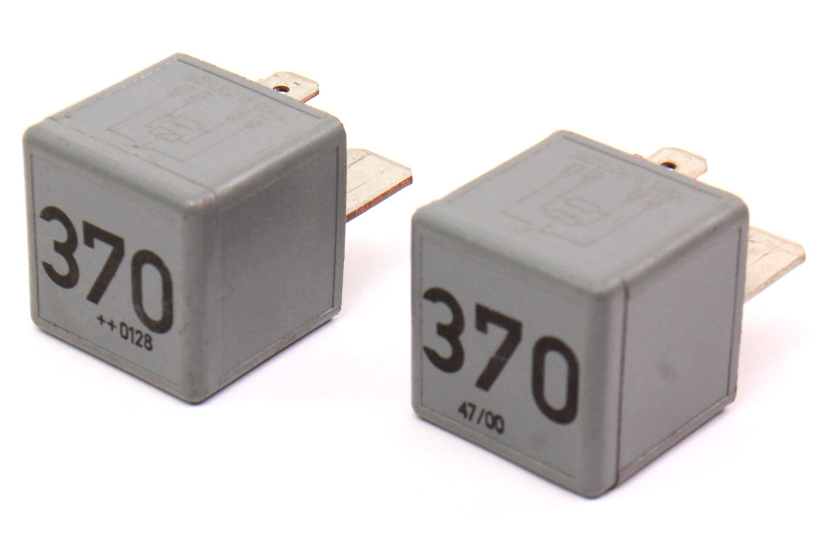 2x Fan Relay # 370 VW Passat Jetta Golf GTI Cabrio Beetle Audi A4 A6 8D0 951 253