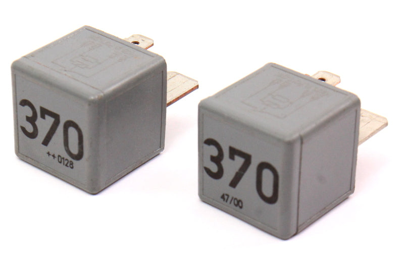2x Fan Relay # 370 VW Passat Jetta Golf GTI Cabrio Beetle Audi A4 A6 8D0 951 253