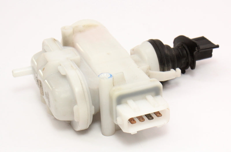 Front Door Latch Vacuum Actuator 90-94 VW Passat B3 - Genuine - 357 862 153