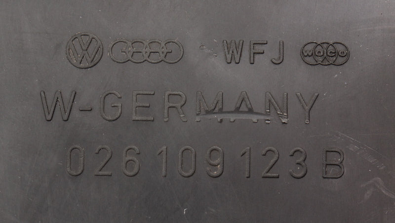 Upper Timing Belt Cover 85-92 VW Jetta Golf GTI Mk2 8v - Genuine - 026 109 123 B