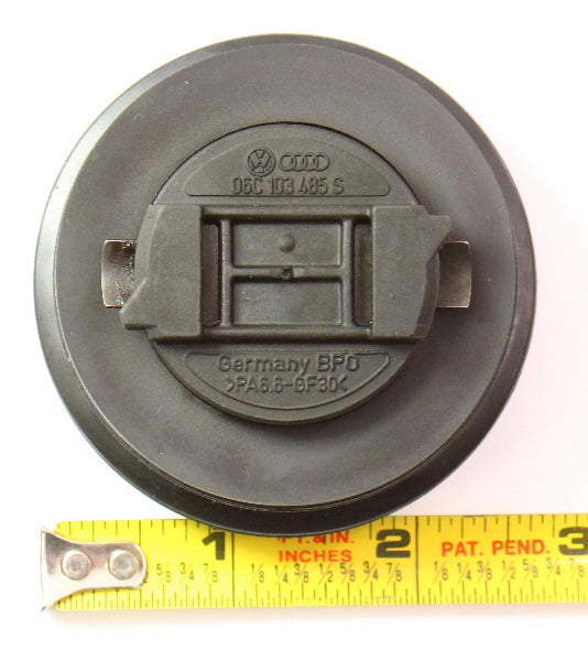 Engine Oil Cap 05-17 VW Jetta GTI Golf MK5 MK6 Audi A3 A4 A6 TT - 06C 103 485 S