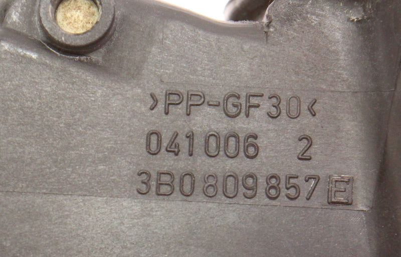 Gas Fuel Door Lid Flap Assembly 98-01 VW Passat B5 - LB7Z Silver - 3B0 809 857 C