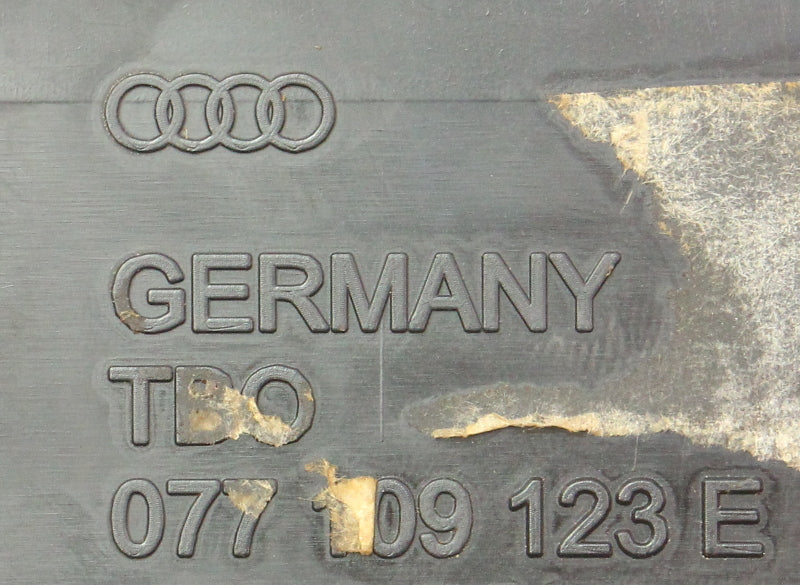 Outer Timing Cover Set 00-03 Audi A8 S8 D2 4.2 V8 Genuine 077 109 123 E / 124 A