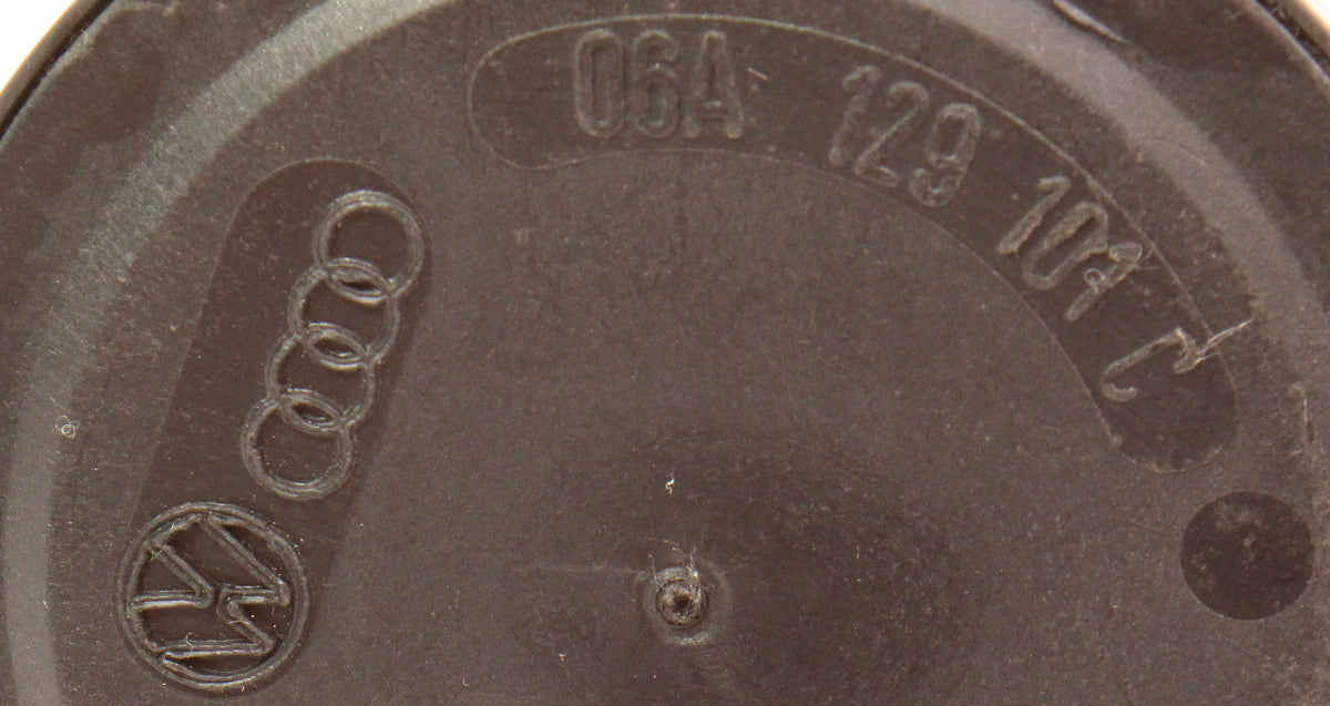 PCV Breather Valve VW Passat Golf Jetta GTI MK4 Audi A4 B5 B6 1.8T - 06A 129 101 C