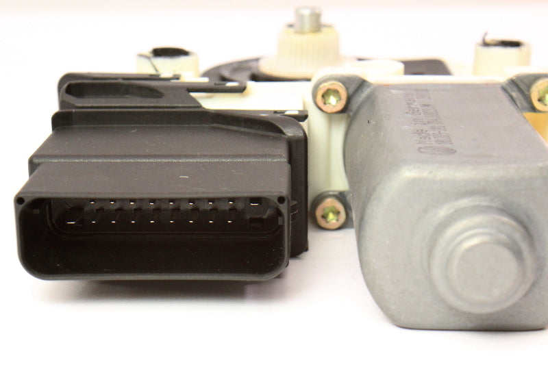 LH Rear Power Window Motor 99-01 VW Jetta Golf MK4 - Genuine - 1J5 839 729 G