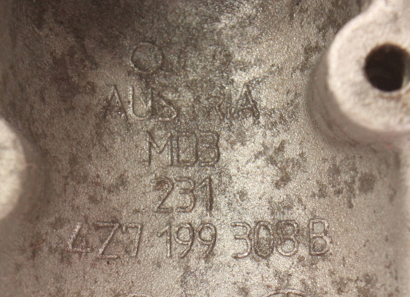 RH Engine Mount Bracket 04-09 Audi S4 B6 Allroad 4.2 V8  Genuine - 4Z7 199 308 B