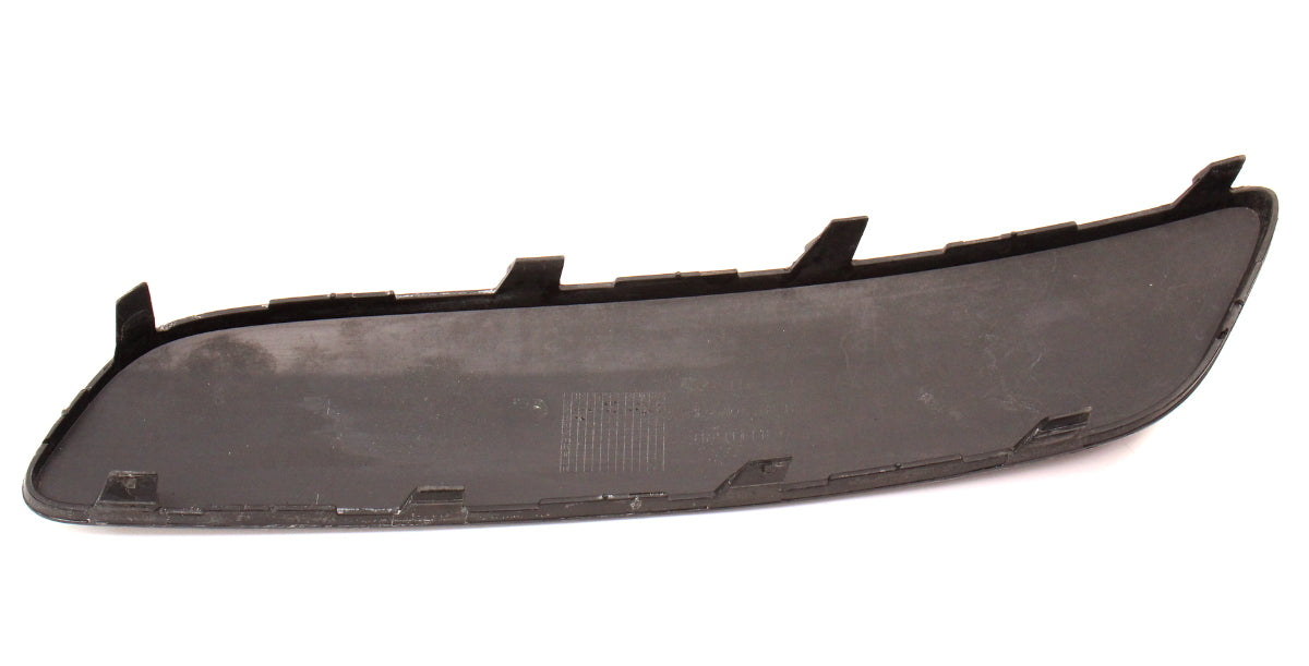 RH Bumper Trim Filler Molding 05-10 VW Jetta Rabbit MK5 L041 Black 1K0 807 718 B
