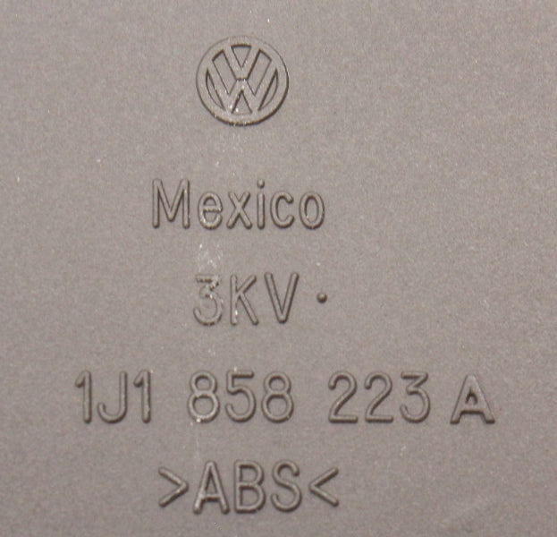 Dash Fuse Panel Door Diagram Trim VW Jetta Golf GTI 99-05 MK4 ~ 1J1 858 223 A