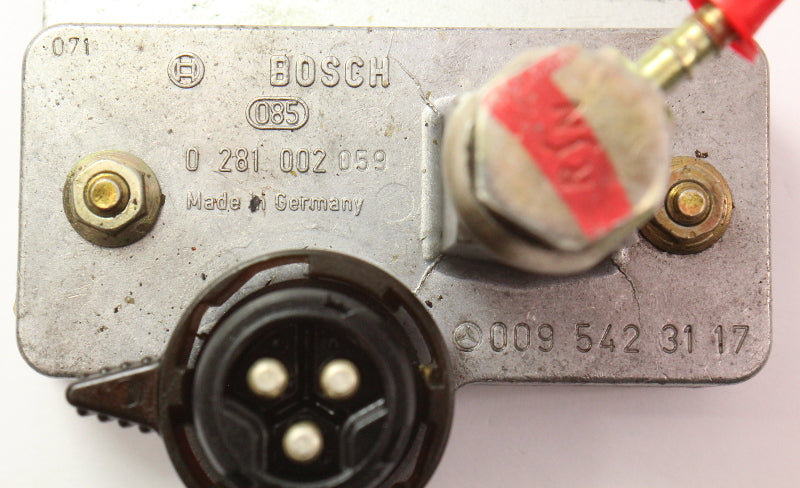 Fuel Injector Pressure Sensor 1991 Mercedes 300D 2.5 Diesel W124 - 0095423117