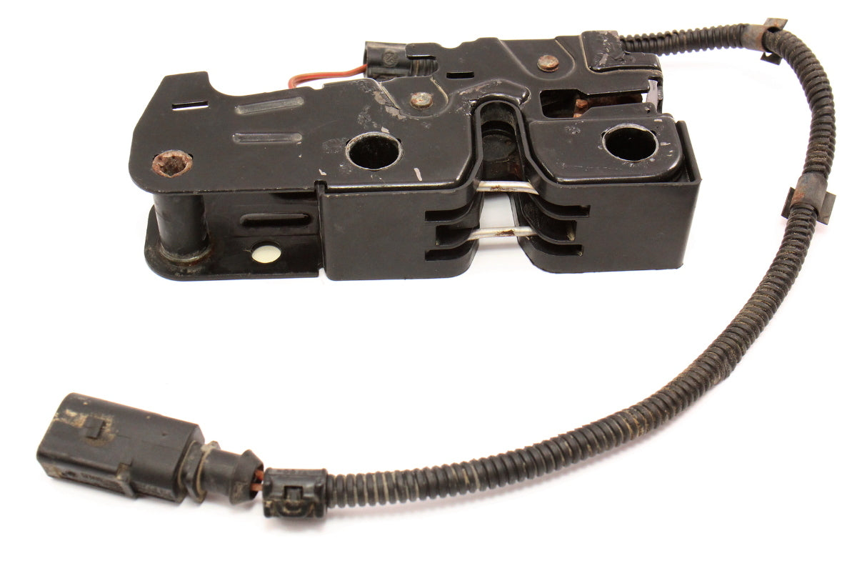 Lower Hood Latch Receiver 05-10 VW Rabbit GTI Jetta MK5 Genuine . 1K1 823 509 E