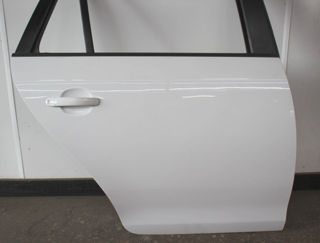 RH Rear Door Shell 09-14 VW Jetta Sportwagen Wagon MK5 MK6 LB9A White ~ Genuine