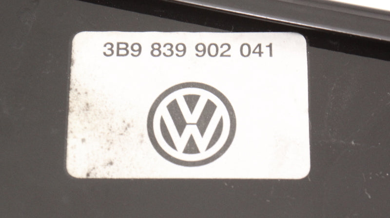 RH Rear C Pillar Door Window Trim Panel 98-05 VW Passat Wagon - 3B9 839 902