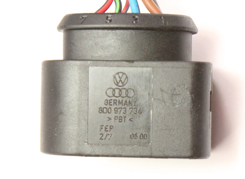 RH Taillight Tail Light Lamp Wiring Pigtail Plug 03-06 Audi A4 S4 B6 Convertible